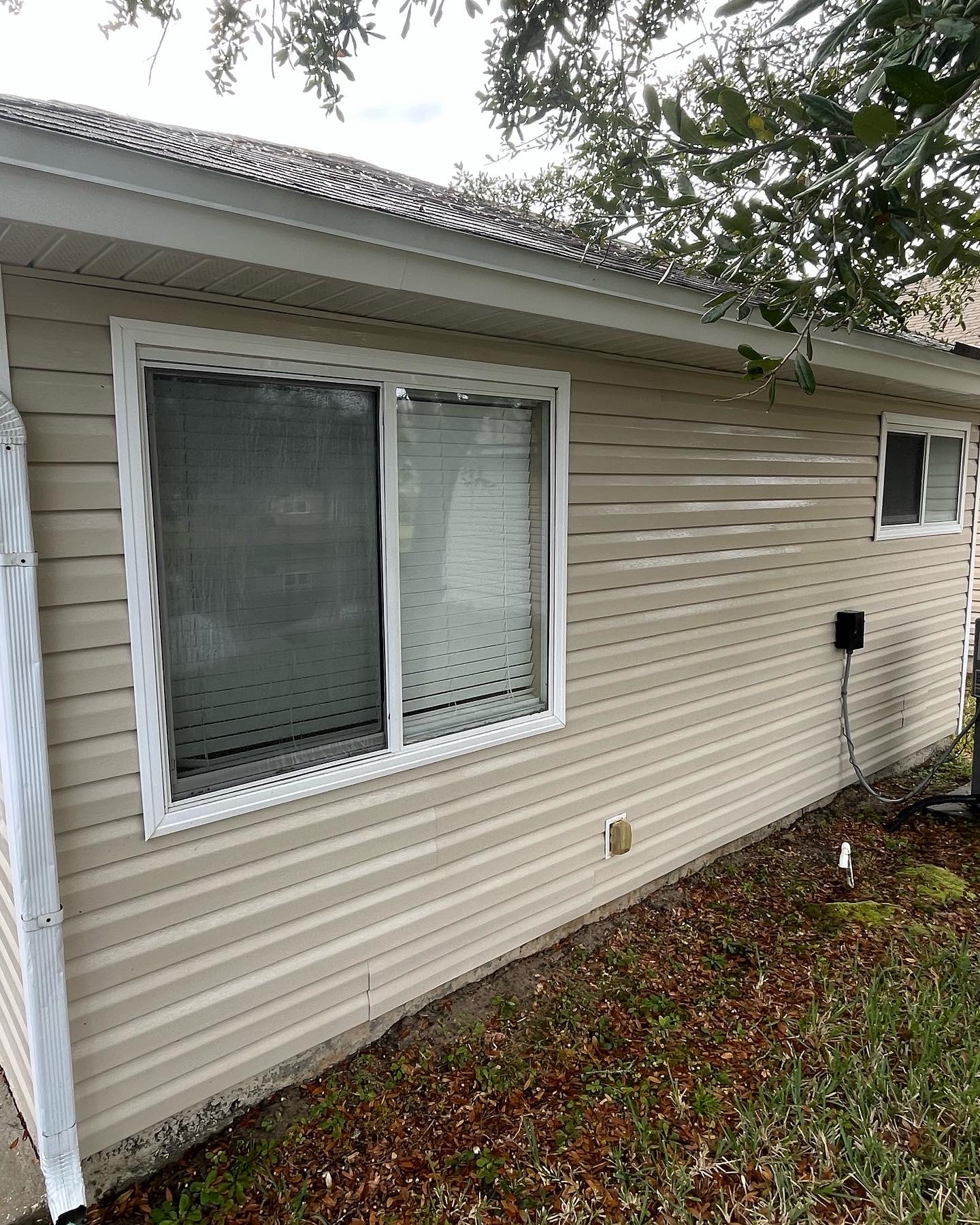A House Washing in Jacksonville, FL Thumbnail